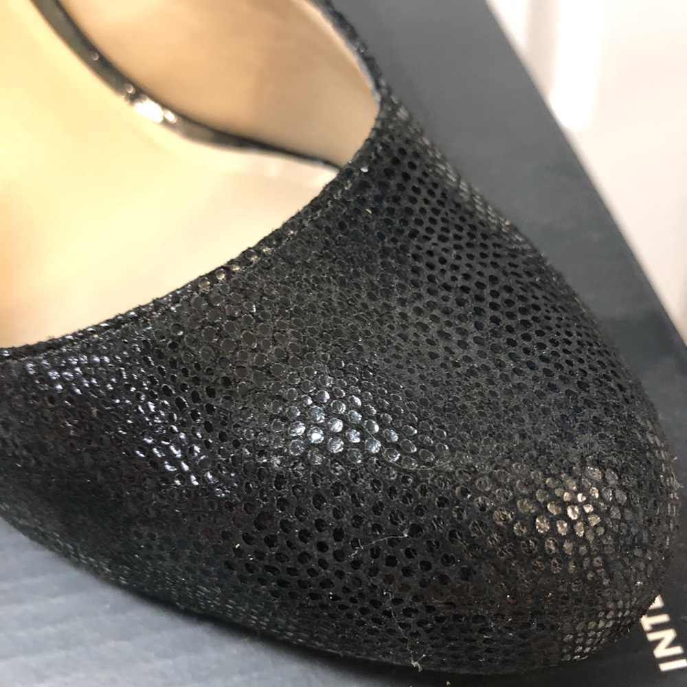 Shoes - Picture 4 of 8